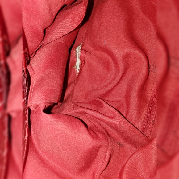 FREE w/Purchase: Round Handled Purse - Picture 4 of 4